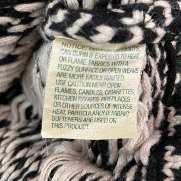 LL Bean VTG Nordic Snowflake Pattern Cardigan - Picture 13 of 13